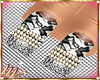 ~V/\V~Lacy-Nails
