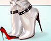 👠 White Shiny Boots