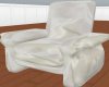 [MsB]White recliner w/3p