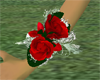 (IKY2) CORSAGE RED ROSES