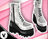 (V) White Boots/B01