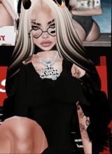 qveen49