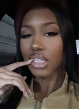Guest_Adriiixo