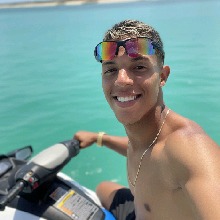 Guest_Elias009