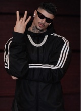 Guest_malikperiwinkleea7f