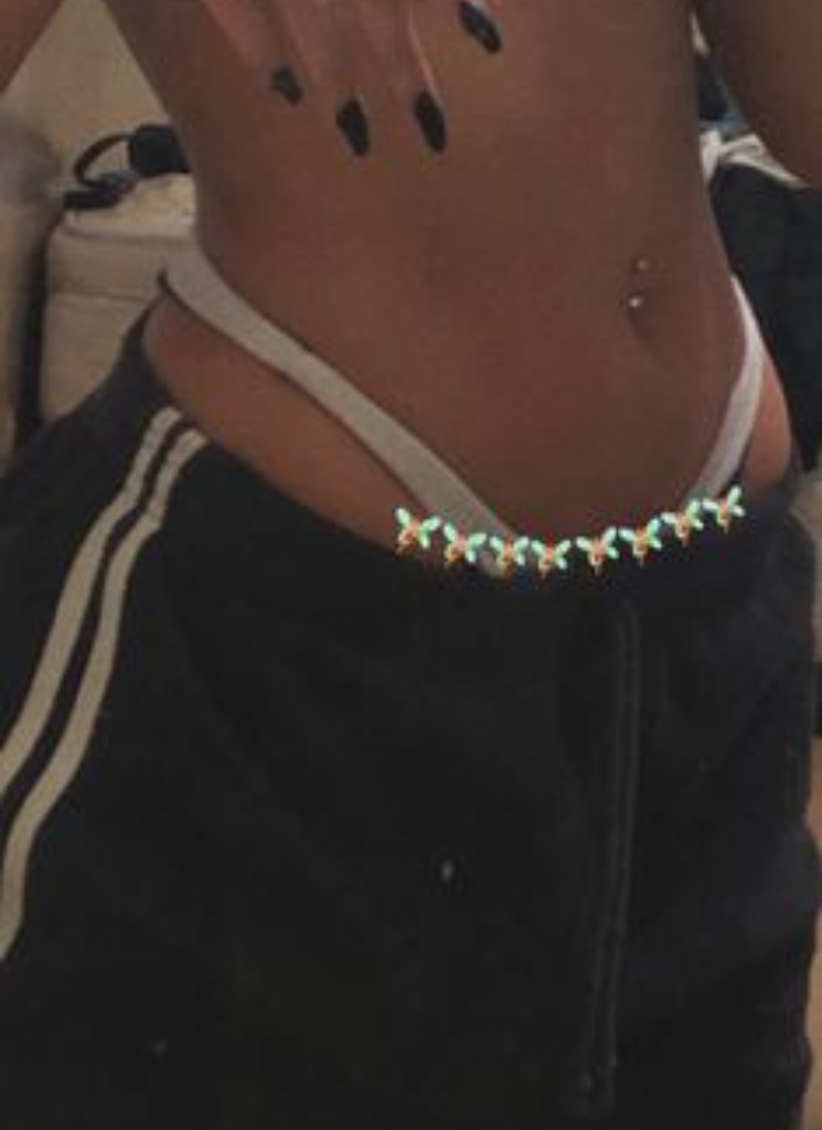 Guest_Emilyxy
