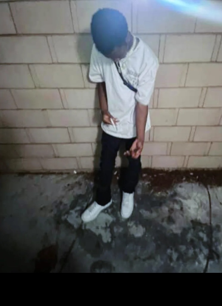 Guest_Sheluvderrick11