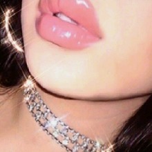 Guest_EvilynFonza