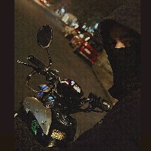 F885892