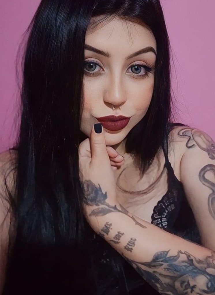 Guest_AriannaVaz