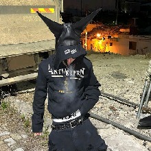 Guest_zThuug