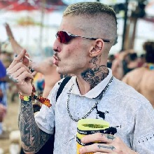 Guest_Revoltzz