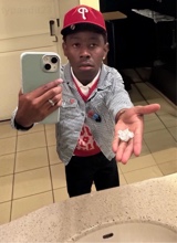 Guest_XllQueena