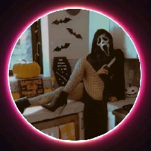 Guest_Isadora30