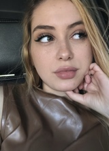 Vicky744159