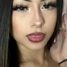 Guest_AmandaAndMeche908667