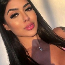 Guest_EmilySouza16