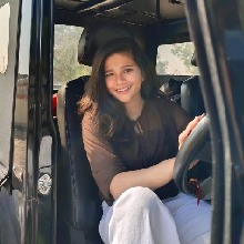 Guest_Roshni03