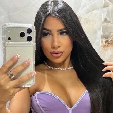 Guest_Luana452334
