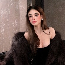 Guest_Lyona8