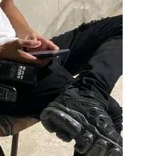 Guest_DAMIANDELUXE