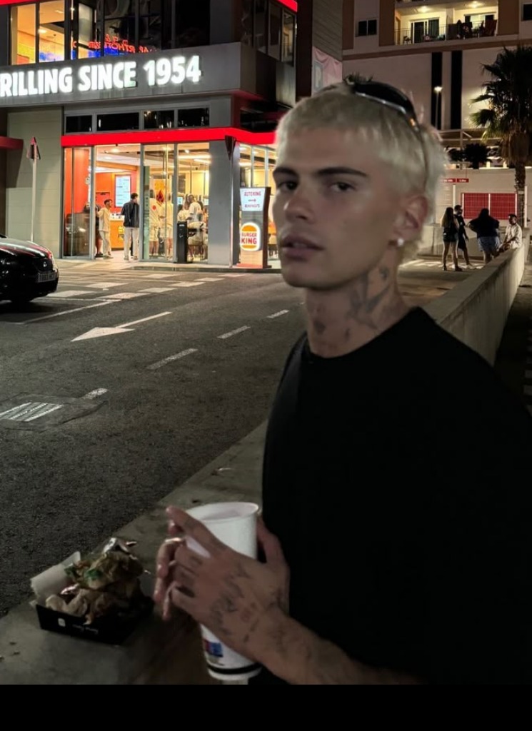 Guest_agcizaan