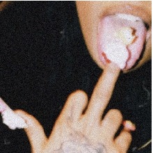Guest_Urfavlightskinriah