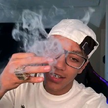 Guest_Pecinha31