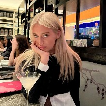 Guest_Emilyy002