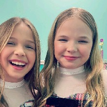 Guest_craycraycaitlyn