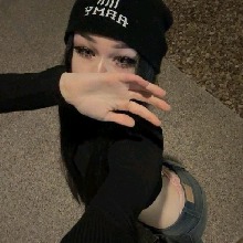 Guest_Moonmooon