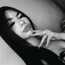 Eduarda671715