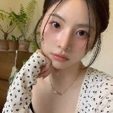 Guest_L4vinia