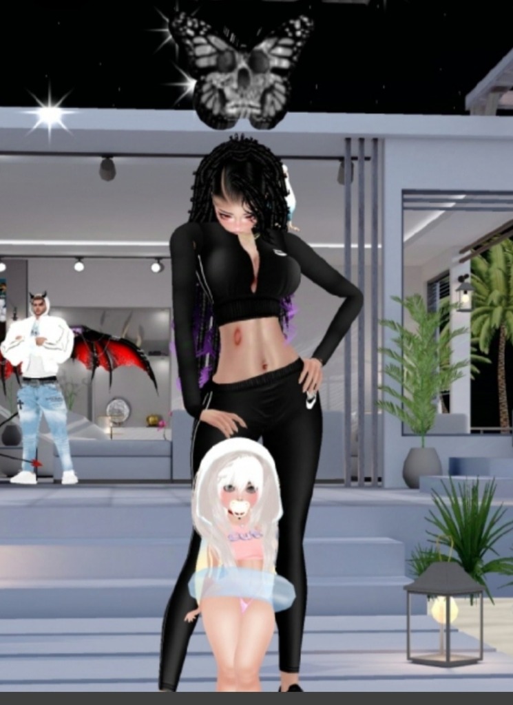 Guest_LaDemonia3