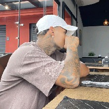 Guest_Tavares1