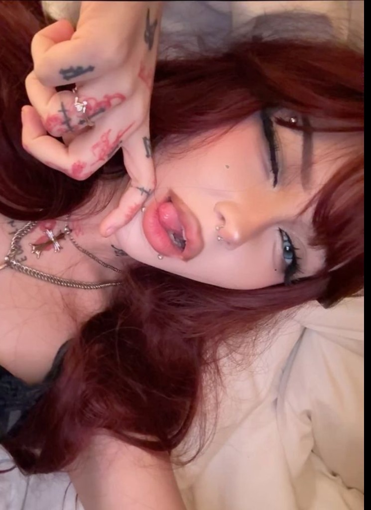 Guest_Vickkys