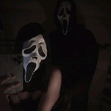 Guest_Evelynfr