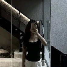 Guest_Rowena78