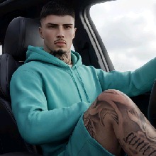 Guest_Rique8