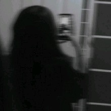 Guest_Eduarda737
