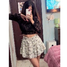 Aayushi21