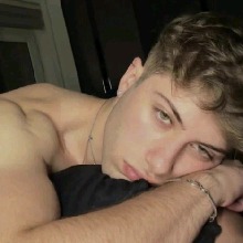 Guest_Gustosim