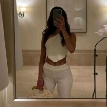 Guest_Nayelii4
