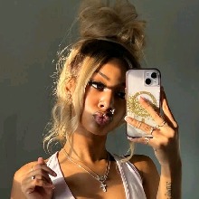 Guest_Camilaa26