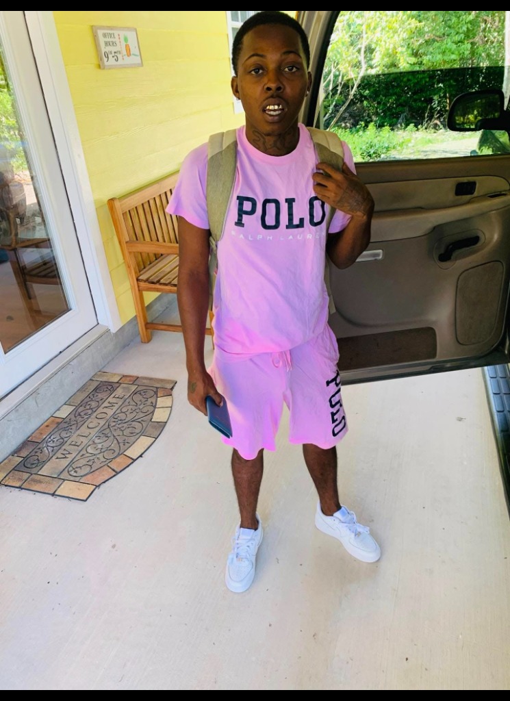 Guest_bahamianboy242