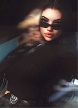 VlRG00