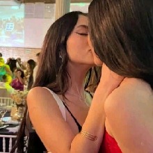 Guest_Kevelyn24
