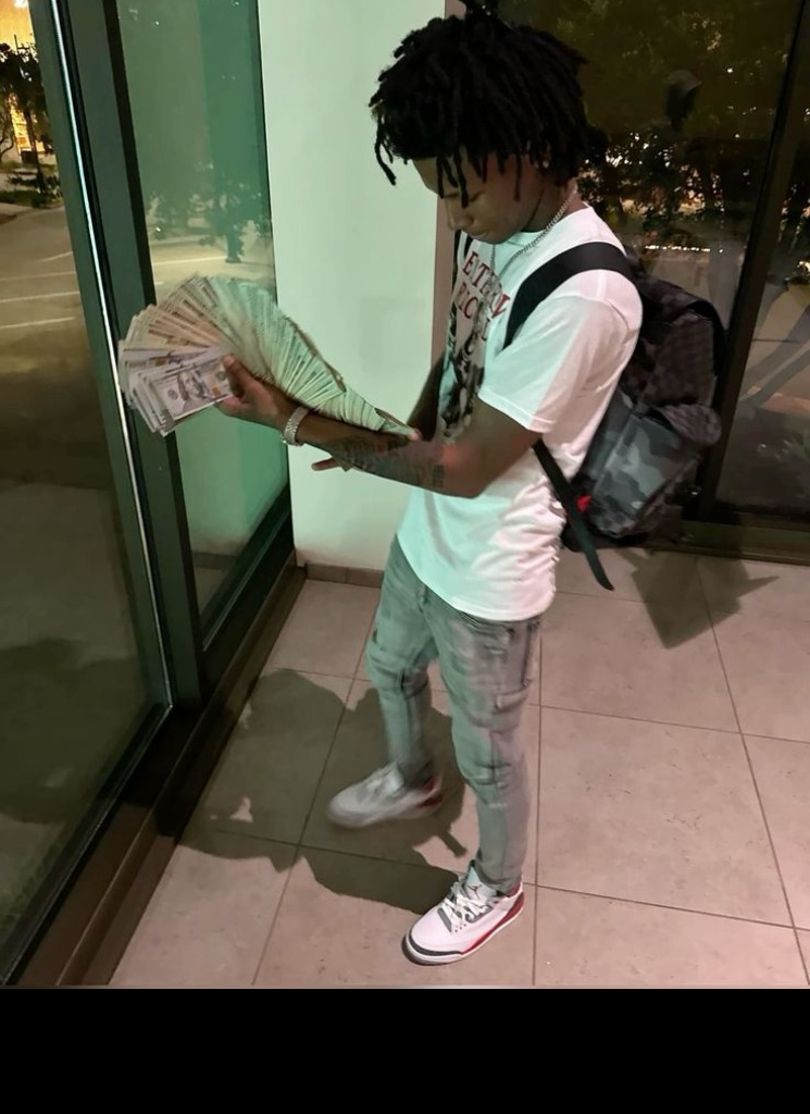 Guest_slimeebabytee