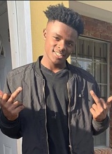 Guest_gyronbang