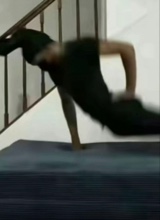 bre17083